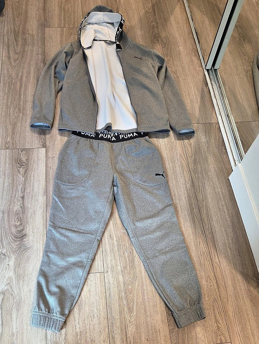 Puma Mens Gray Track Jacket & Jogger Set Like New